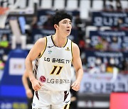 LG 강병현 14년 프로생활 마감 은퇴. 2022~2023시즌 LG 개막전에서 은퇴식