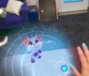 저커버그가 소개하는 메타의 새 VR 기기.. "혼합 현실의 시작일 뿐"