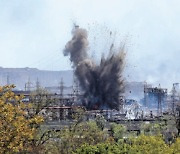 [사진] 폭격 맞은 아조우스탈 제철소