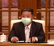 코로나 인정한 북한 "어제 하루 1만8000명 발열, 6명 사망"