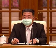 [속보] 북한 "어제 하루 1만8000명 코로나 확진..6명 사망"
