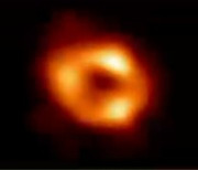 "아인슈타인  당신이 옳았소"..가상초거대망원경이 포착한 우리은하 블랙홀