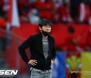 '필리핀 4-0 제압' 인도네시아 신태용 감독 "덕분에 베트남 경기 편하게 봐"