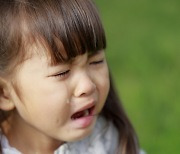 한국서 코로나19로 부모 여읜 어린이 '최소 550명'