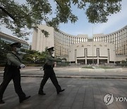 '코로나 타격' 중국 4월 신규대출 4년4개월만에 최저