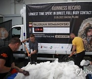 POLAND AN ATTEMPT AT BREAKING A GUINNESS RECORD