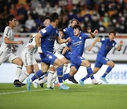 [S코어북] '4골대→전진우 극장골' 수원, 성남에 1-0 승..9위 도약