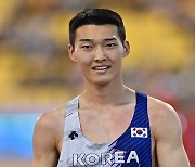 우상혁, 올림픽 챔피언 꺾고 다이아몬드리그 우승..2m33