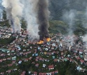 "미얀마군 주둔 마을에서 불탄 시신 27구 발견"