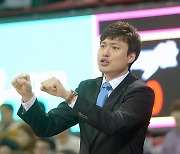 프로농구 KT, 송영진·김도수 코치 선임..스태프 개편