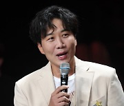 [TEN 포토] 도경완 '더 트롯쇼 방청객이 왔어요'