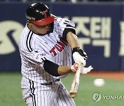승부 가른 홈런의 힘! LG 이재원 2방·정은원 만루포·송성문 11회 3점포