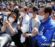 이재명에 매몰된 인천 선거.. 국힘 '때리기'· 민주 '구하기' 전력투구