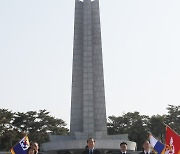 현충원 참배 마친 권영세 통일부 장관