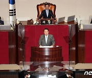 [속보] 尹대통령 "한미정상회담 철저 준비" 참모들에 지시