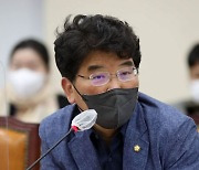 박완주 '성 비위 의혹' 피해자, 경찰에 고소장