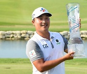 코치·캐디·퍼터까지 다 바꾼 이경훈.. 한국 선수 첫 PGA 투어 2연패 달성