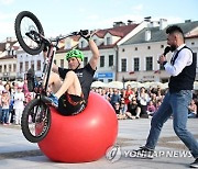POLAND CYCLING ACROBATICS