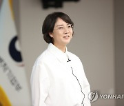 중기장관 "소상공인 회복 지원..규제혁신으로 신산업 육성"