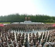 '김정은 지시 이행' 코로나19 의약품 공급 나선 북한군