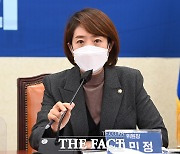 고민정 "윤재순, 러브샷 하려면 옷 벗고 오라"..김대기 "부적절"