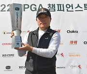 박노석, 'KPGA 챔피언스투어 1회 대회'서 시니어 무대 첫 승
