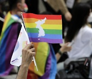 [사설] 차별금지법 단식 속에 맞은 '성소수자 혐오 반대의 날'