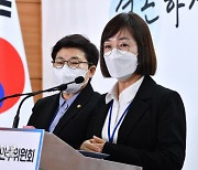 '정은경 후임' 백경란은 누구..안철수 부인 김미경 교수 '40년 지기'