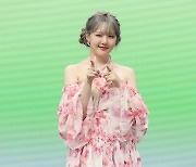 [포토]가수 예린, '많이 사랑해주세요!'