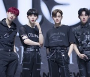 "섹시도 가능"..AB6IX, 도약의 'A to B'