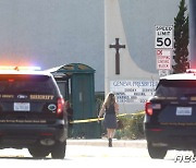 체인 걸어 문 폐쇄..美교회 총기 난사 중국계 범인 '대량 살상' 계획