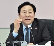 [머니S포토] 김기문 "기업 승계 활성화 대·중소기업 양극화 해소 힘써주길"