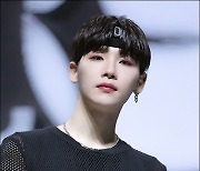 [포토] AB6IX 전웅, '돋보이는 외모'