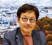 [진경호 칼럼] 부엉이바위의 그늘/수석논설위원