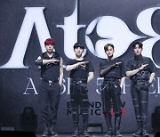 AB6IX 이대휘 "팬들과 대면할 수 있어 기쁘다"