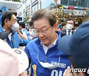인천 유세하는 이재명 총괄선대위원장