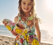 H&M, 스마일리월드와 협업한 아동복 컬렉션 런칭