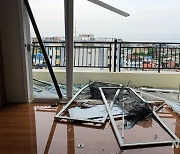 제주 신축아파트 가스 점검 중 폭발 사고..50대 부상