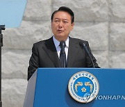 '5·18 통합행보' 尹대통령 盧추모제까지?..대통령실 "어렵다"