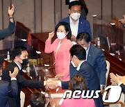변명 발언 마친 김기현 의원