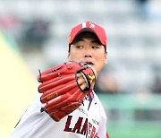 [포토]LG전 선발 등판한 SSG 김광현