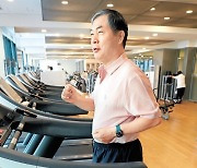 [양종구의 100세 시대 건강법]"여든에도 韓美 오가며 활동.. '운동 생활화'가 체력 원천"