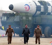 김정은 결정만 남은 핵·미사일 도발.. 바이든 방한 동안 한반도 '초긴장'