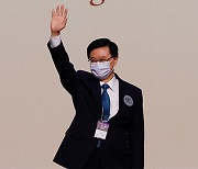 중국 국무원, 존 리 홍콩 행정장관 임명