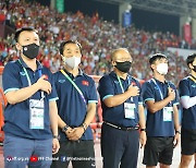 박항서 매직 베트남이냐, 마담팡 파워 태국이냐..22일 결승 격돌