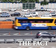 [고속도로 교통상황] 전국 550만 대 이동, 일부 구간 정체
