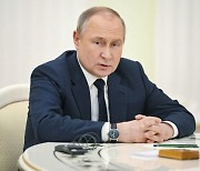 미 정보당국 "푸틴, 실권 가능성 적어..전쟁 중단 없을 것"