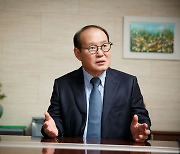 [인터뷰] 김진두 아진P&P 대표 "종이, 너무 대충 버려져.. 재활용률 높여야"