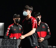 [MSI] T1, G2 연승 끝낸 PSG 탈론 꺾고 4승 고지