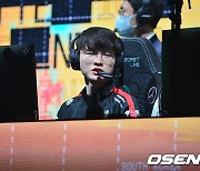 T1, 24분만에 EG 꺾고 럼블 3승째 [MSI]